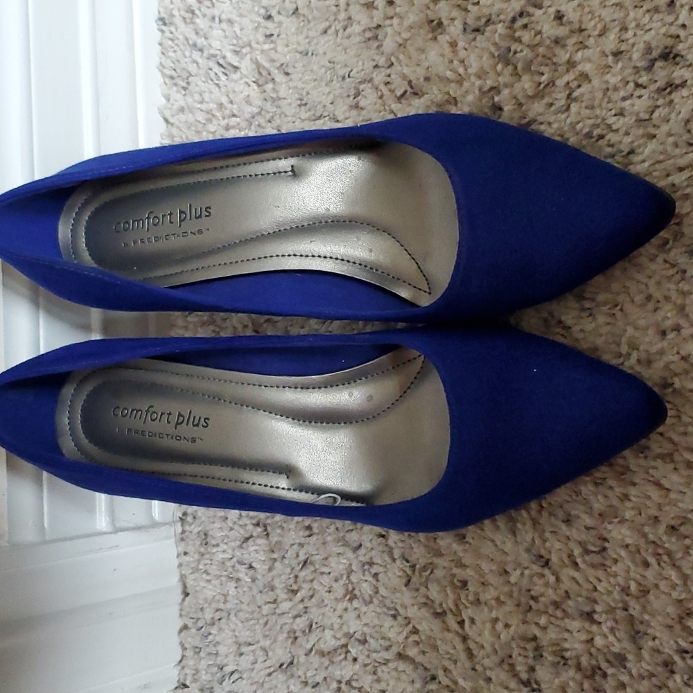 Size 8 Blue Comfort Plus Pointed High Heels
